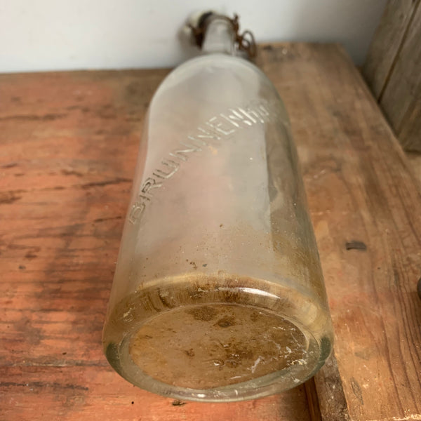 Alte Flasche mit Bügelverschluss von Brunnenhaase
