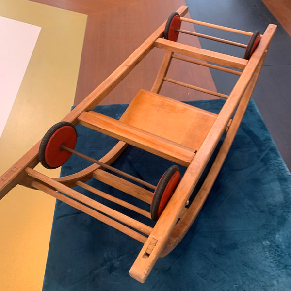 Schaukelwagen von Hans Brockhage
