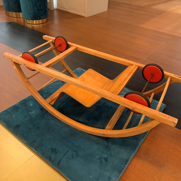 Schaukelwagen von Hans Brockhage