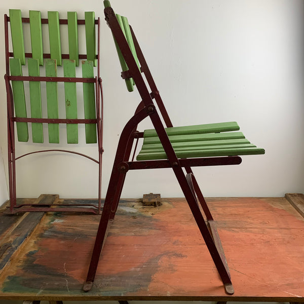 2 Biergarten Klapp Stühle rot grün