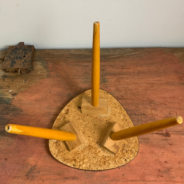 Kleiner Nierentisch / Hocker 50er Jahre