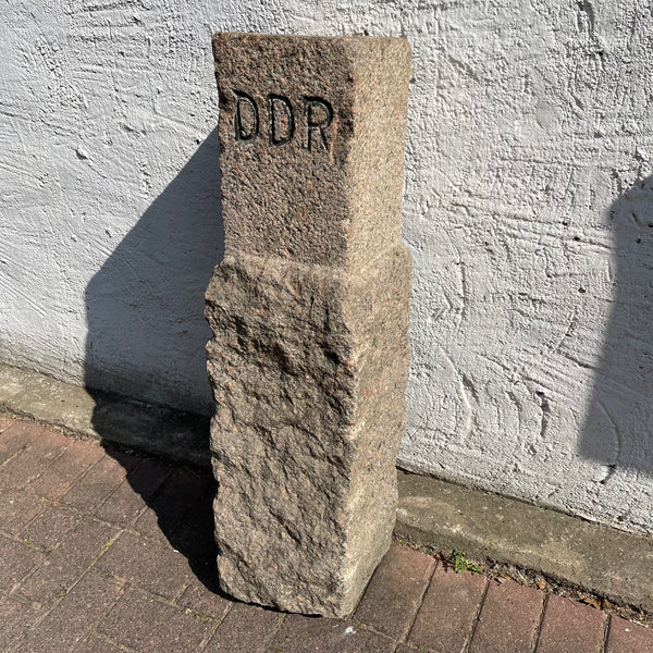 DDR Grenzstein Granit