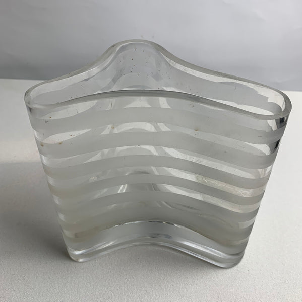 Mid Century Glasvase in Wellenform
