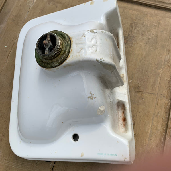 Historisches kleines Waschbecken