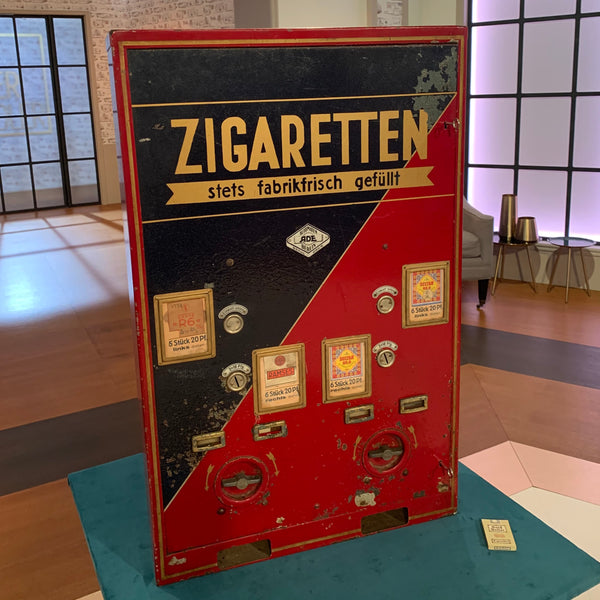 Zigarettenautomat der Firma ADE Berlin