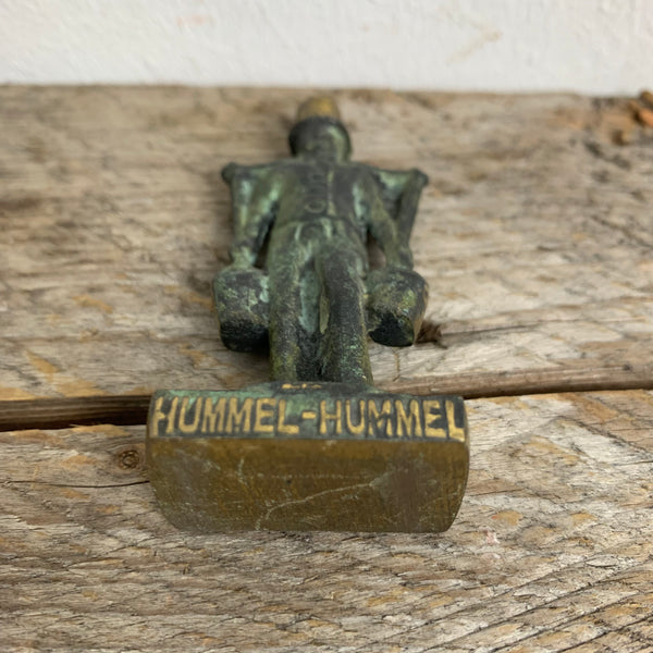 Kleine Bronze Skulptur Wasserträger