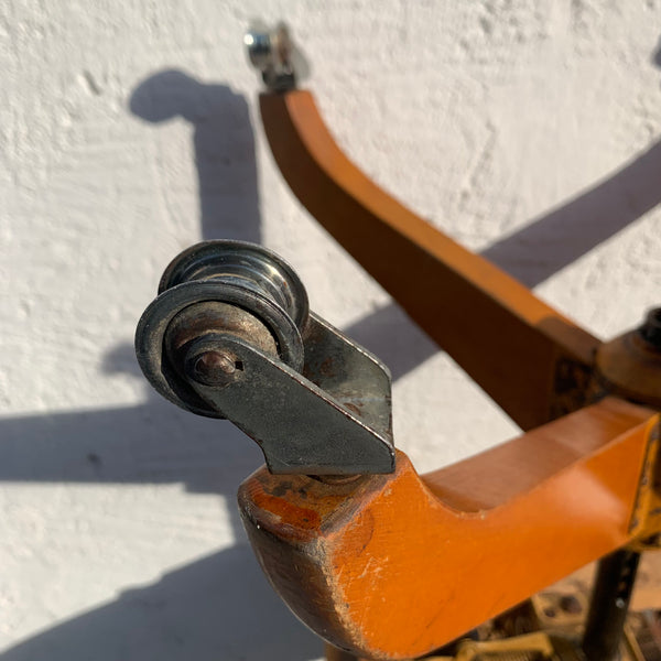 Alter Drehstuhl Werkstattstuhl