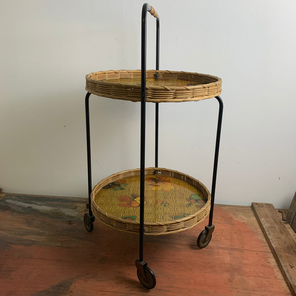Mid Century Bar Servierwagen aus Rattan in String Design
