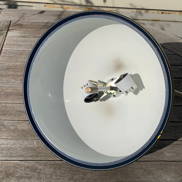 Vintage goldene Halbkugel Lampe