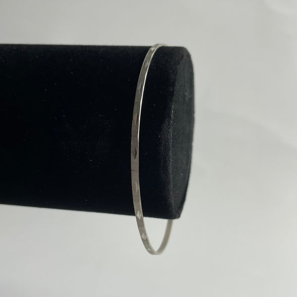Eleganter Weißgold Armreif von FBM