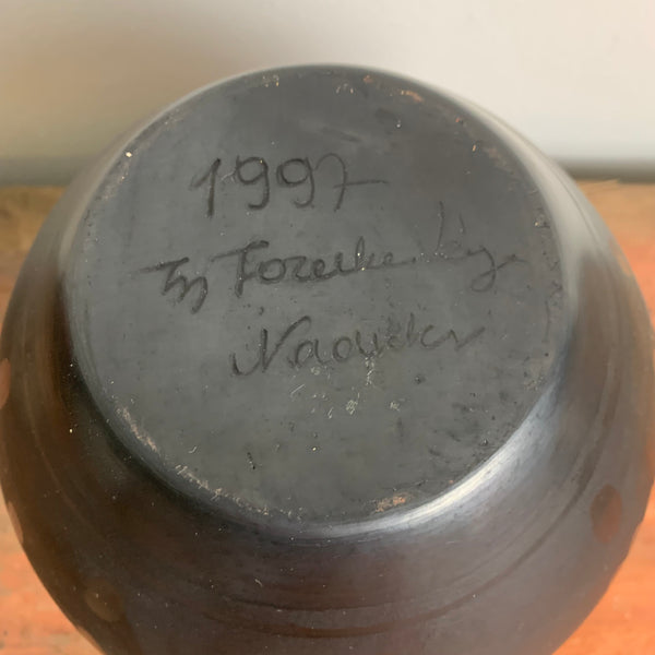 Black Pottery Vase von Istvan Fazekas aus Nadudvar in Ungarn