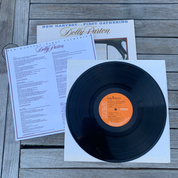 LP Dolly Parton New Harvest First Gathering