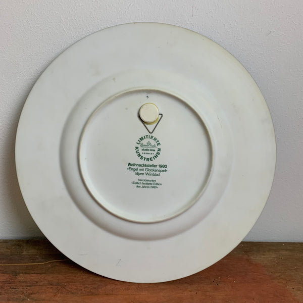 Weihnachtsteller 1980 von Björn Wiinblad für Rosenthal