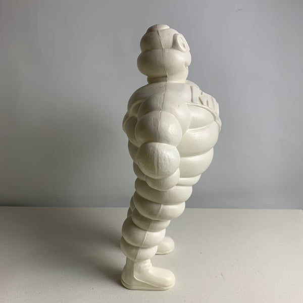 Michelin Männchen Bibendum stehend