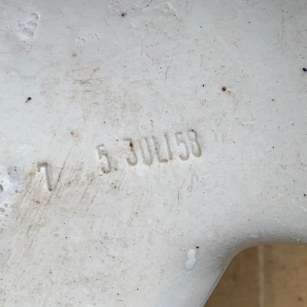 Historisches kleines Waschbecken