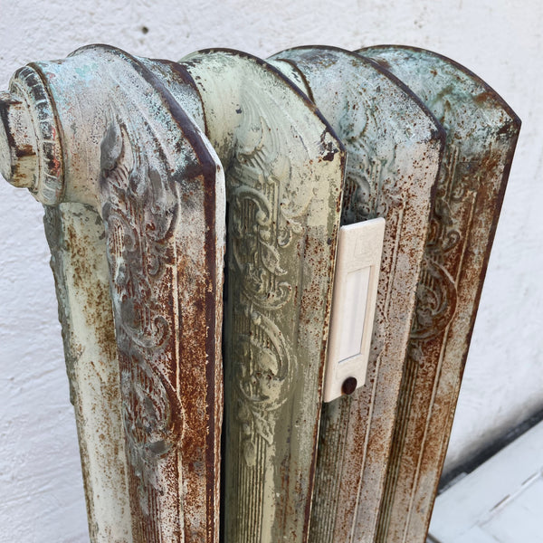 Antiker Jugendstil Heizkörper mit 4 Rippen