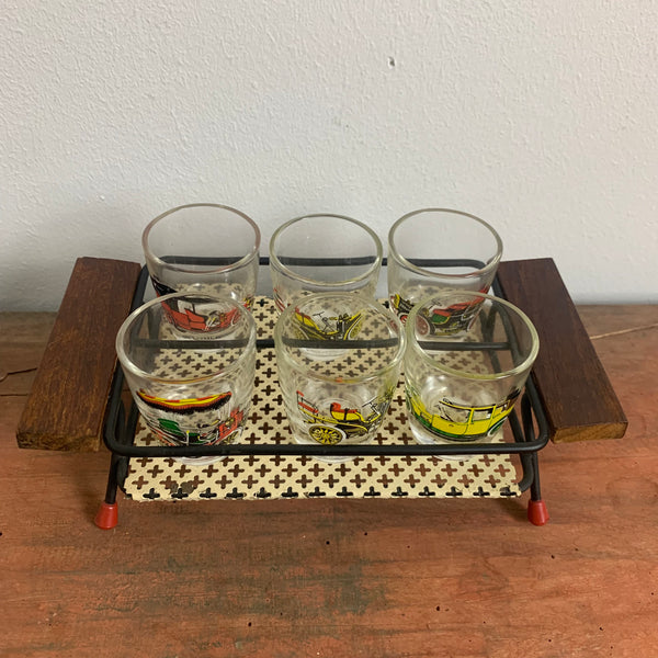 6 Schnapsgläser mit Oldtimer Motiven im Halter