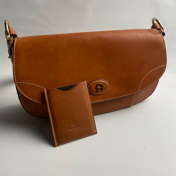 Kleine braune Leder Damen Handtasche von Aigner