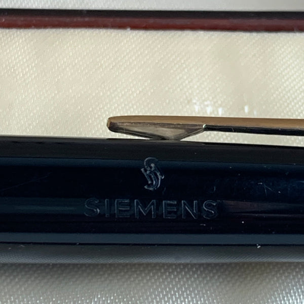 Montblanc Kolbenfüller Modell No 22 Gravur Siemens