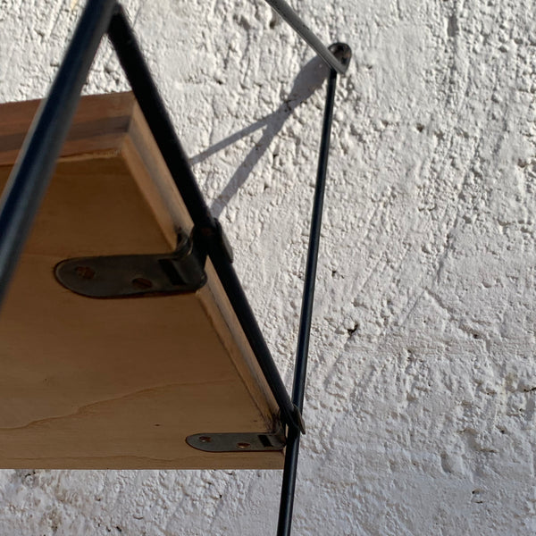 String Regal von Nisse Strinning