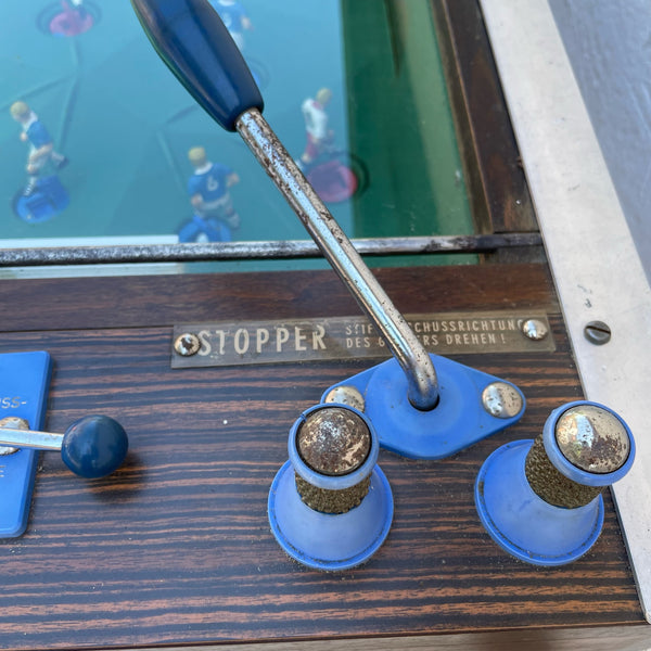 Alter Tischfußball Automat von JDO Apparatebau
