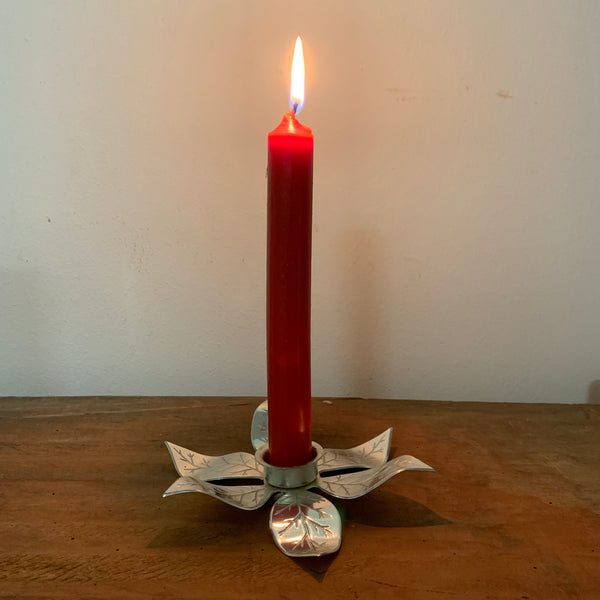 Versilberter Kerzenständer in Blatt Blütenform