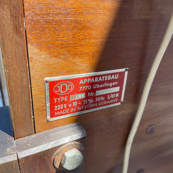 Alter Tischfußball Automat von JDO Apparatebau