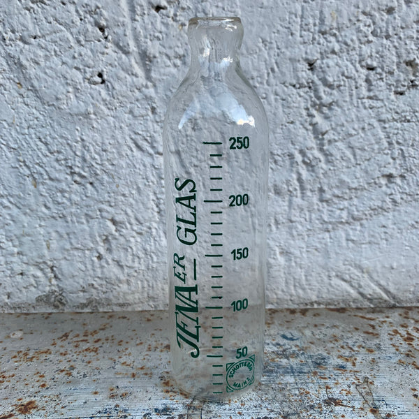 Vintage Babyflasche aus Glas