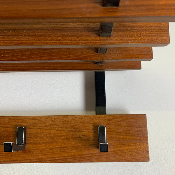 Skandinavische Mid Century Garderobe aus Teakholz