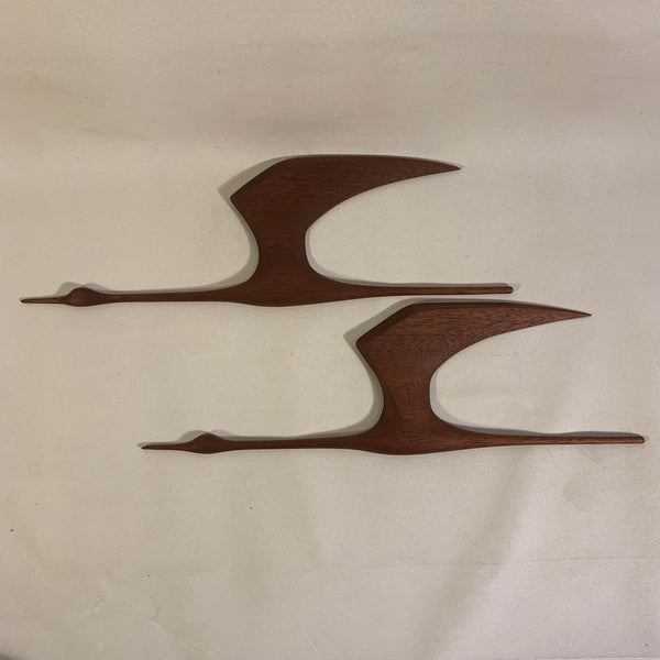 Wandschmuck ein Paar Kraniche aus Teakholz