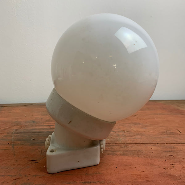 Bauhaus Wandlampe