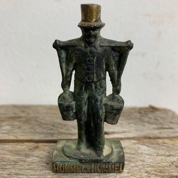 Kleine Bronze Skulptur Wasserträger