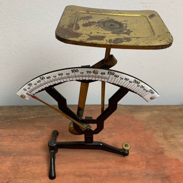 Antike Briefwaage mit Emaille Skala