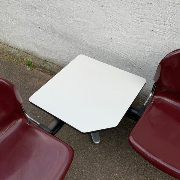 Eckbank mit Tisch von Gerd Lange Modell Drabert