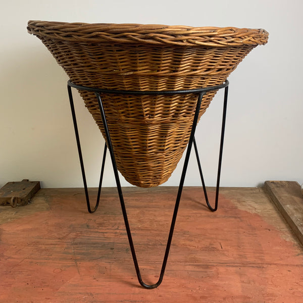 Mid Century Hairpin Leg Nähkorb