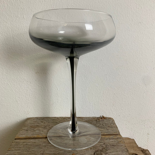 15 Mundgeblasene Champagnerschalen Cocktail Gläser Smoke von Broste Copenhagen