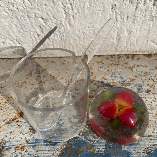Vintage Marmeladendose aus Acrylglas Erdbeeren