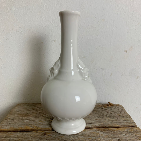 Kleine Vase mit Masken KPM Zeptermarke
