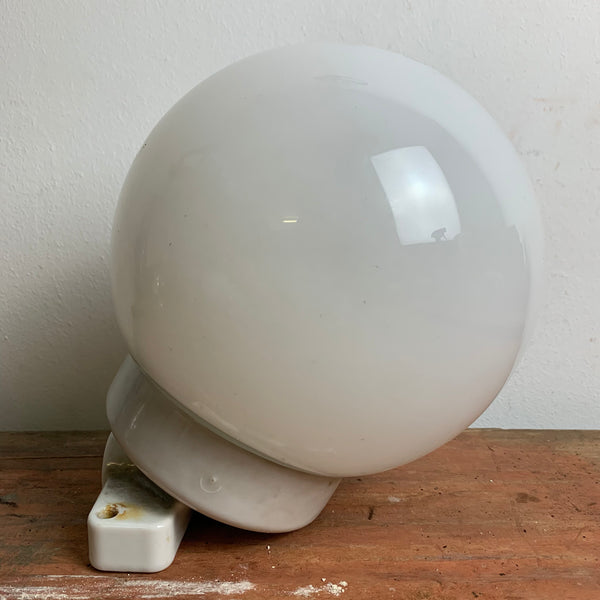 Bauhaus Wandlampe mit Knick