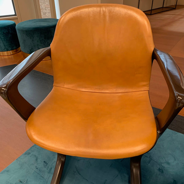 Hockender Mann, Variopur Stuhl, Moeckl Schwinger, Känguru-Stuhl, Z-Stuhl von Ernst Moeckl
