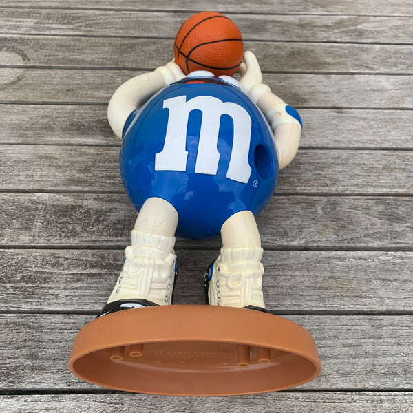 M & M Spender Basketball