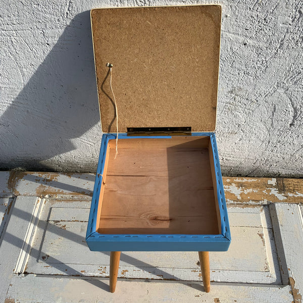 Mid Century Hocker aufklappbar