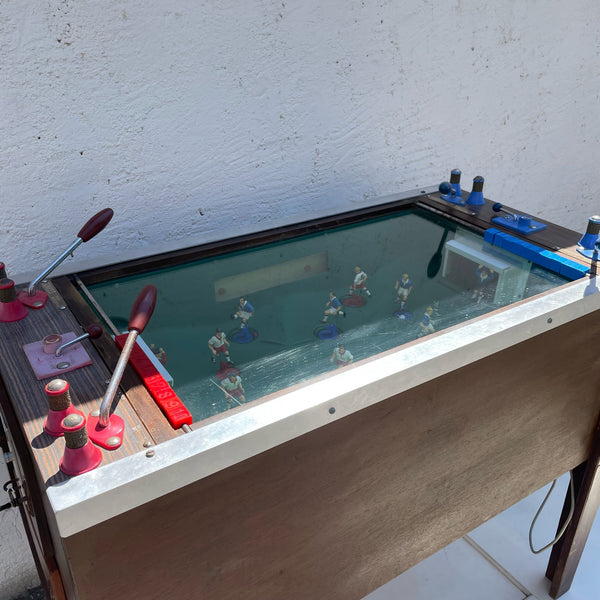 Alter Tischfußball Automat von JDO Apparatebau