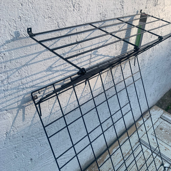Vintage Draht Gitter Garderobe im Sting Design schwarz