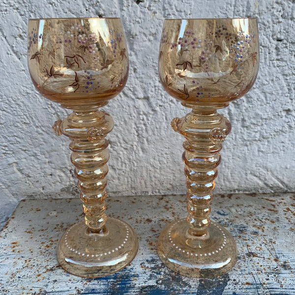 18 Römer mit Beerennuppen und Gold und Emaille Malerei um 1880
