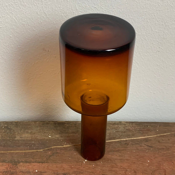 Kleine bernsteinfarbene Glasvase skandinavisches Design