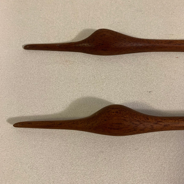Wandschmuck ein Paar Kraniche aus Teakholz