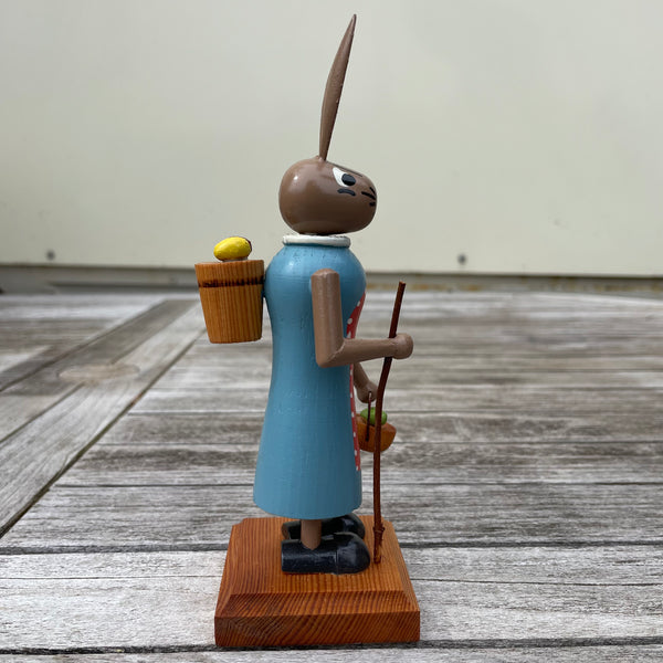 Deutsche Volkskunst Frau Osterhase