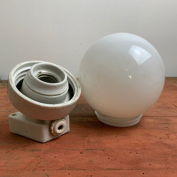 Bauhaus Wandlampe