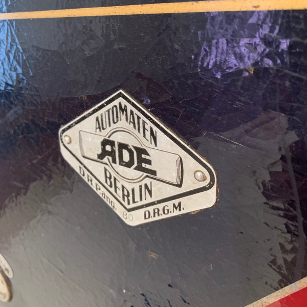 Zigarettenautomat der Firma ADE Berlin